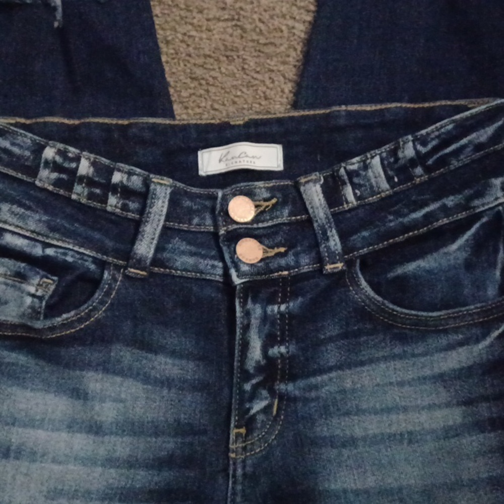 KanCan Signature Size 27 Mid Rise Ankle Skinny